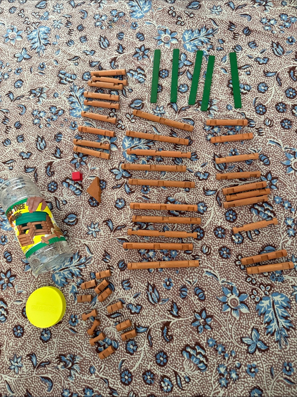 48 pieces Mini Lincoln Logs Lookalikes Tumble Tree Timbers